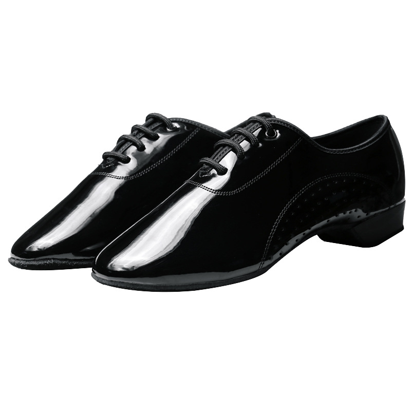 Šaunios spalvos „Betty“ vyriški modernūs šokių bateliai, dažyto paviršiaus šokių bateliai, ryškios odos šokių bateliai, kvadratiniai šokių bateliai, jūreivių šokių bateliai, pramoginių šokių bateliai.