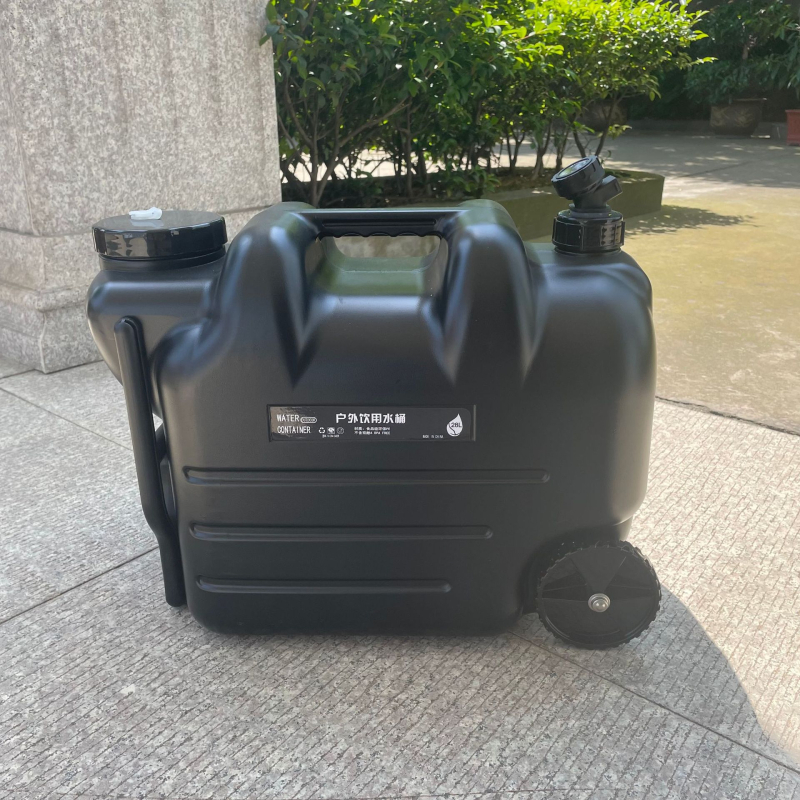 Rūpnīcas tiešās piegādes kempinga āra PE spainis ar pārnēsājamu vilkšanas stieni, liela ūdens uzglabāšanas automašīnas dzeramā ūdens uzglabāšanas tvertne