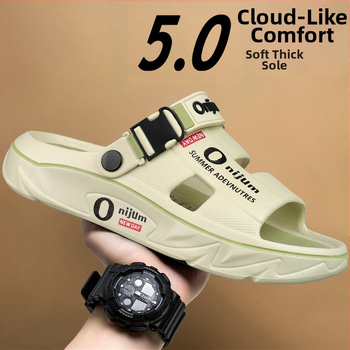 Új férfi szandálok és papucsok 2025 nyári vastag talpú otthoni csúszásgátló kopásálló dezodoráló divatos strandpapucsok határokon átnyúló