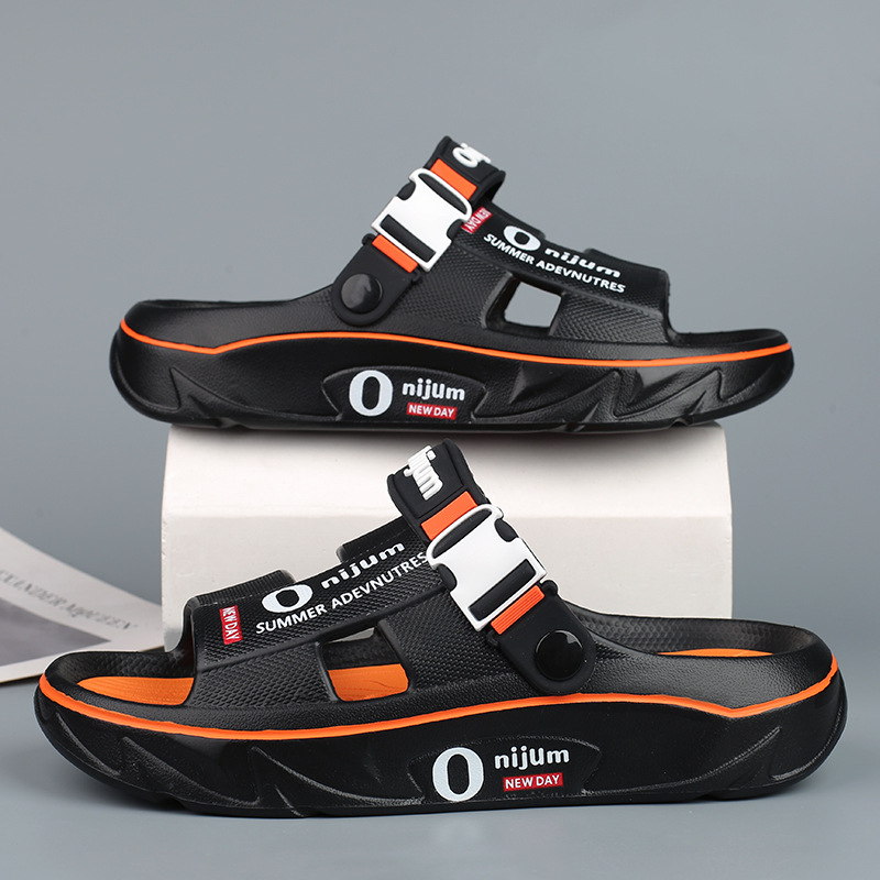 Új férfi szandálok és papucsok 2025 nyári vastag talpú otthoni csúszásgátló kopásálló dezodoráló divatos strandpapucsok határokon átnyúló