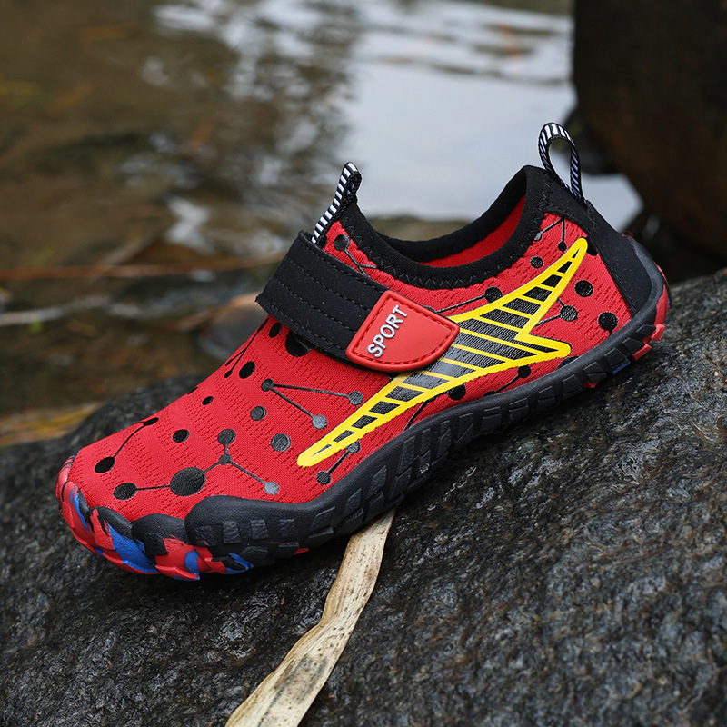 Határokon átnyúló gyermek szabadtéri cipők lányoknak, csúszásgátló strandcipők, fiúknak való kemping gázlócipők, gyorsan száradó, lélegző úszócipők