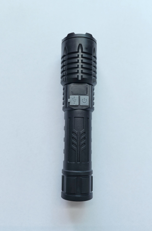 Határokon átnyúló kültéri zseblámpa járőr reflektorfény nagy hatótávolságú, erős fényű, hordozható, újratölthető, zoom fehér lézerfény