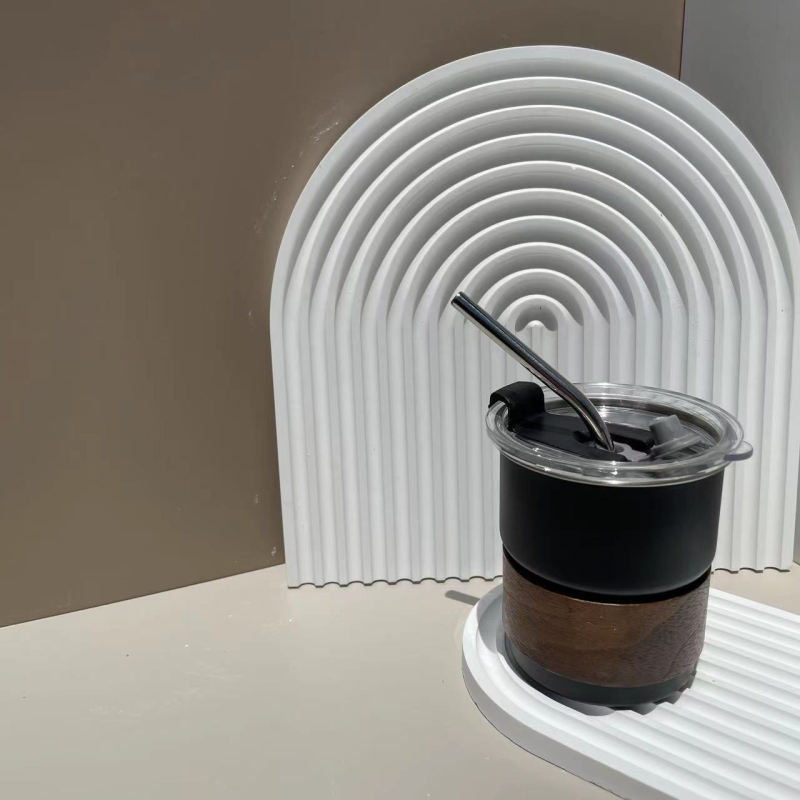 304 rozsdamentes acél kávéscsésze kültéri kempingcsésze felirattal, színes fogantyúval, lépcsős söröspohár