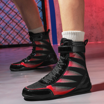 Piiriülesed uued stiilid meeste poksi- ja maadlusjalatsid hingava võrgust takjapaelaga treeningjalatsite võrdluseks, võitlussandaalid, võitlusjalatsid