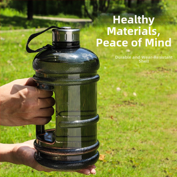 Διασυνοριακό εξαιρετικά μεγάλης χωρητικότητας πλαστικό ποτήρι καλοκαιρινής γυμναστικής φορητό εξωτερικό ποτήρι νερού 2,2 λίτρων στεγανό βραστήρα γαλονιού τόνου βαρελιού