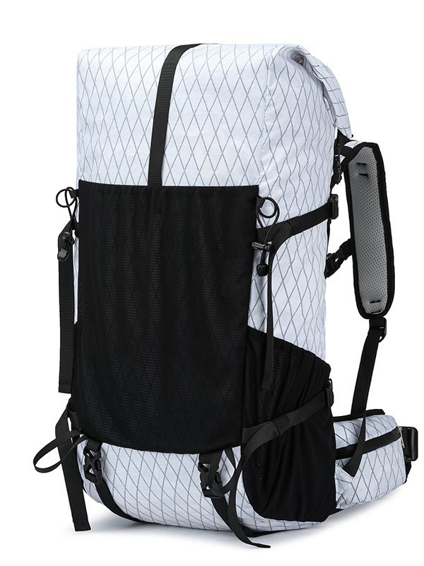 X-Pac kerge matka- ja telkimiskott, reguleeritava õlarihmaga kokkurullitav spordikott