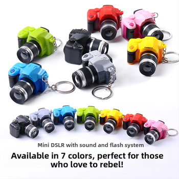 Kreatív LED fényű, világító hangszimulációs tükörreflexes fényképezőgép kulcstartó aranyos kulcstartó táska medál medál