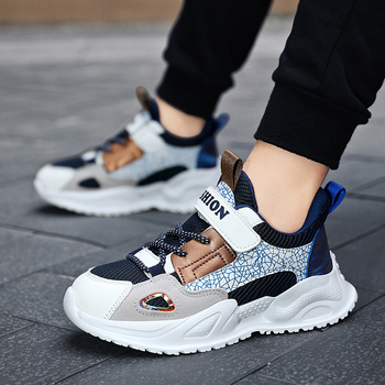 Rudens bērnu apavi 2022. gada jaunā stila vidēja un liela izmēra 40. izmēra studentu sieta elpojoši skriešanas apavi bērniem, zēniem, sporta moderni apavi