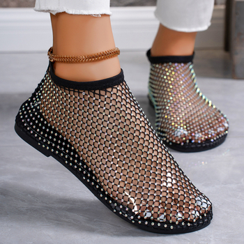 2024-es nyári új, kerek orrú szandálok, üreges internetes hírességek, gyémántokkal kirakott rövid csizmák, nyári, határokon átnyúló külkereskedelmi nagyméretű lapos cipők