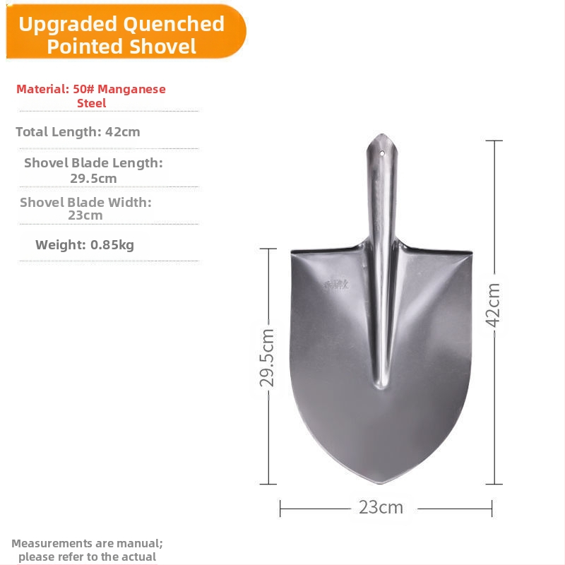 Didelis mangano plieno kastuvas lauke, kasti dirvą, atlaisvinti artefaktą, sodo sodo įrankius, sodinti daržoves, žemės ūkio, medinę rankeną, geležinį šaukštą