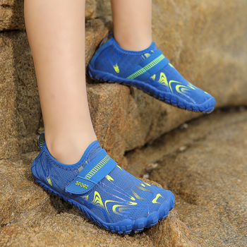 Νέο προϊόν σε διασυνοριακό επίπεδο, δημοφιλή παιδικά παπούτσια για υπαίθριες δραστηριότητες, για άνδρες και γυναίκες, για θαλάσσιες δραστηριότητες, αντικοπτόμενα παπούτσια με μαλακή σόλα, αμφίβια παπούτσια για το νερό στην παραλία