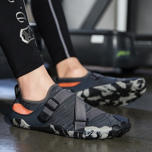 Väiksemad jalanõud Kahlamisjalanõud Rannajalanõud Paljajalu sukeldumine Veesuusakingad Ujumine Fitness Jalgrattasõit Ronimine Viiesõrmelised kingad