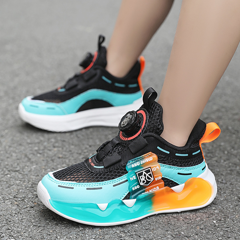 Meeste kingad võrgust kingad võrgust pinnaga hingavad suvised uued laste spordijalatsid keskmisele ja suurele lapsele õõnsad meeste isakingad