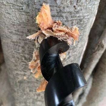 Piiriülene laos olev õues kasutatav ellujäämispuur süsinikterasest käsitsi keerdpuur käsitsi puidutöötlemise mulgustuspuur