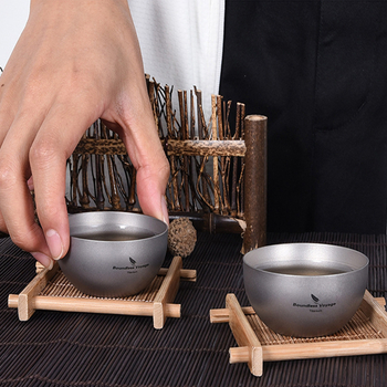 „Biwei“ gryno titano mažas arbatos puodelis, 30 ml, mini puodelių arbatos rinkinys, lauko stovyklavimo dvigubo sluoksnio vandens puodelis, titano puodelis, stovyklavimo reikmenys