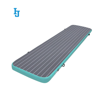 Gyárilag raktáron közvetlen szállítású EVA jachtpadló perifériális csúszásgátló szőnyeg súrlódásálló felfújható vízi jógaszőnyeg csúszásgátló szőnyeg