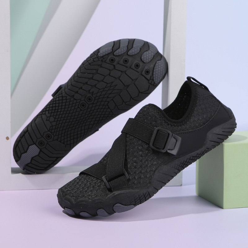 Hingavad, libisemiskindlad, kiiresti kuivavad ja kerged jõesuusad meestele ja naistele, sobivad sukeldumiseks, kahlamiseks, ujumiseks, sportimiseks, jalgrattasõiduks, rannategevusteks ja matkamiseks.