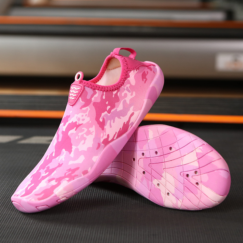 Hingavad, libisemiskindlad, kiiresti kuivavad ja kerged jõesuusad meestele ja naistele, sobivad sukeldumiseks, kahlamiseks, ujumiseks, sportimiseks, jalgrattasõiduks, rannategevusteks ja matkamiseks.