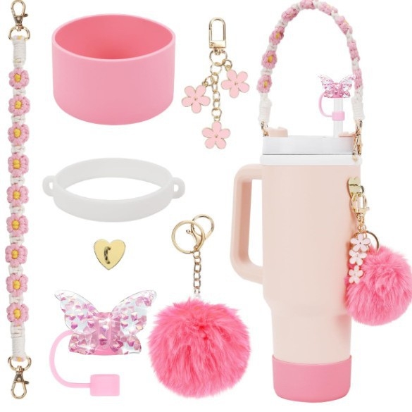 Set de 8 piese europene și americane Stanley Cup Flower Cap Cup Set Cup Lanț pentru ceașcă Floare roz Pandantiv Cheie Minge de pluș