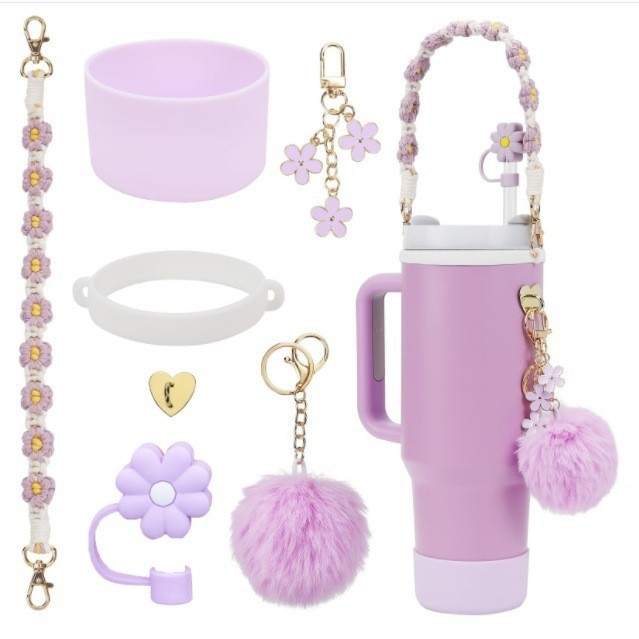 Set de 8 piese europene și americane Stanley Cup Flower Cap Cup Set Cup Lanț pentru ceașcă Floare roz Pandantiv Cheie Minge de pluș
