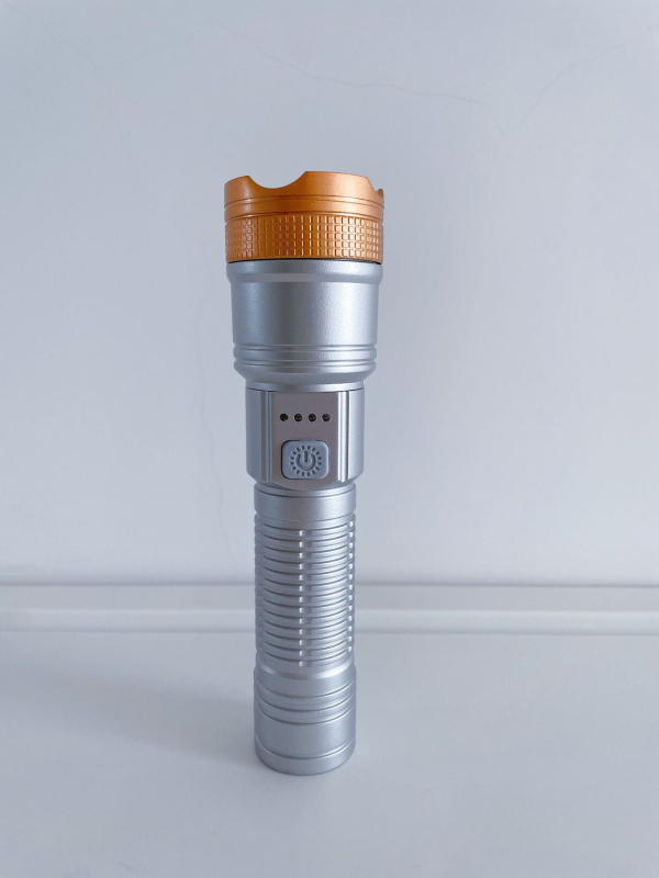 Tarpvalstybinis lauko patrulio prožektorius, didelio nuotolio, stiprus šviesos žibintuvėlis, nešiojamas įkrovimas, mažas traukiamas teleskopinis didmeninis prožektorius P50