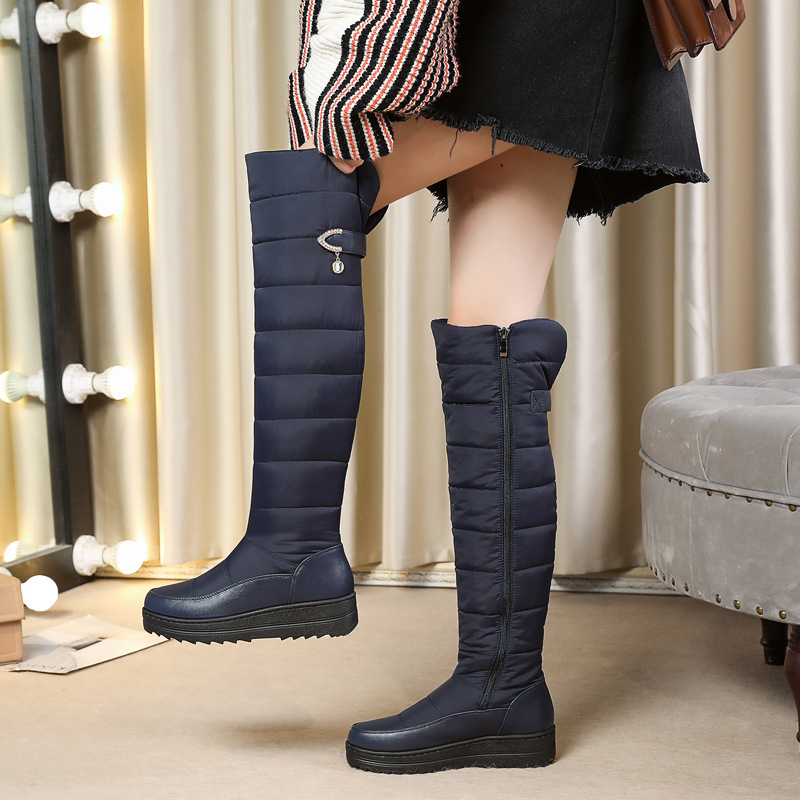 35-44-es nagy méretű cipők térdig érő hótaposó hosszú szárú csizma téli meleg női csizma muffin talpú külkereskedelmi női csizma egyrészes szállítás