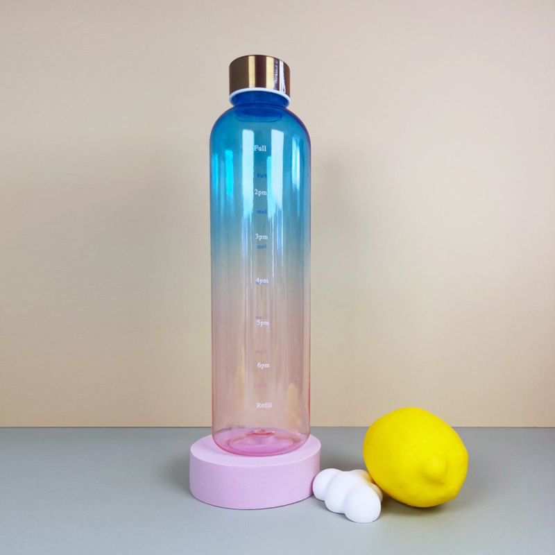 1000ml välistingimustes sportimiseks mõeldud veepudel suure mahutavusega jäätunud gradientvärvi spordiveetass roostevabast terasest kattega plasttops