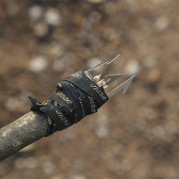 Εξωτερική πολυλειτουργική κάρτα αγκίστρι ψαρέματος 22 σε ένα φορητό εργαλείο ψαρέματος και κυνηγιού, εργαλείο άγριας επιβίωσης, αλιευτικό εργαλείο, εξοπλισμός ψαρέματος