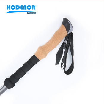 Kedeno Outdoor Kdn-001 szénszálas sétabot teleszkópos háromrészes külső zárral összecsukható nád túrabot könnyű