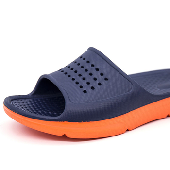 Határokon átnyúló nagy méretű 2024 nyári nyitott orrú férfi otthoni szandálok férfi személyre szabott divatos külső ruházati papucsok férfiaknak