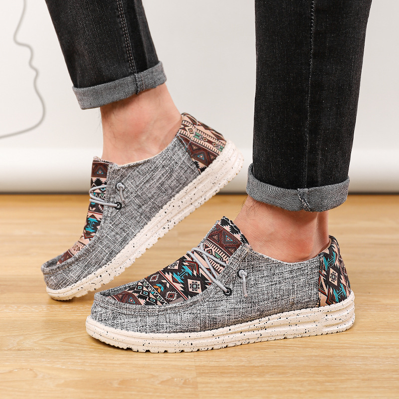 Užsienio prekybos užmaunami drobiniai batai, laisvalaikio korėjietiški mados, kvėpuojantys, neslystantys, laisvalaikio medžiaginiai batai senajai Pekino porai