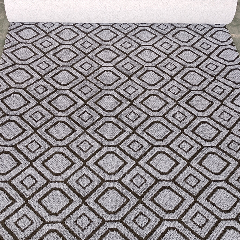 Žakaarvaipa saab lõigata, kontorivaipa ei ole kerge deformeerida, hotelli trepid libisemiskindlad kaubanduskeskuse paksendatud täisvaip