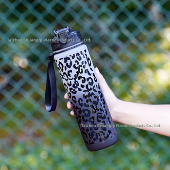 Piiriülene Amazoni plastist veekruus leopardiprindiga gradiendiga õlgkruus suvine õueruumikruus suure mahutavusega spordiveekruus