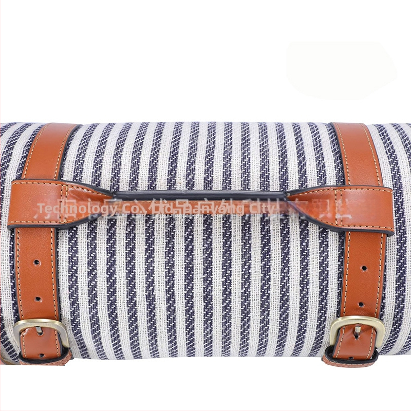 Na sklade veľkoobchodná pikniková podložka, vlhkosťodolná podložka, zahustená extra veľká kempingová podložka, vodotesná kreatívna prenosná vodotesná rohož na trávnik