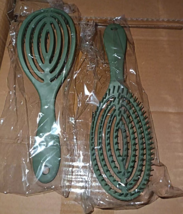 Karšto pardavimo tuščiavidurės šonkaulių šukos ovalios masažinės šukos macaron spalvos uodų spiralės šukos logotipo spausdinimas plastikinės šukos didmeninė prekyba