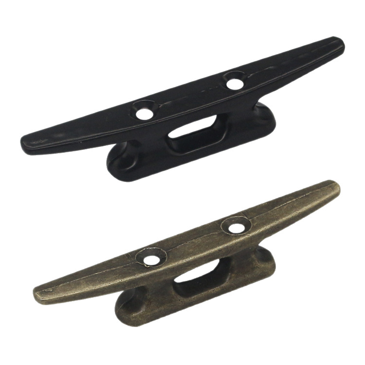 4 pakki purjepollareid, kergeid, lamedaid, sarvköiega haakekonksuga jahte, piiriüleseid eksklusiivseid