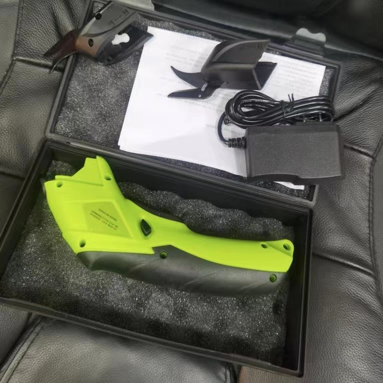 Elektrinės elektrinės žirklės audinio pjovimo artefaktas rankinės žirklės drabužiai kartonas kilimas oda audinys mažas audinio pjovimo staklės