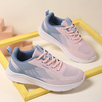 Moteriški sportbačiai iš tinklinio audinio, kvėpuojantys, 2024 m. pavasario ir vasaros bėgimo bateliai, nauji, lengvi, smūgius sugeriantys, minkštu dugnu, lauko sportiniai laisvalaikio bateliai, plius dydžio.