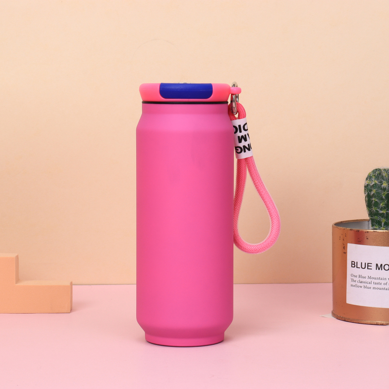 Határokon átnyúló, nagy értékű, kétrétegű vákuumos konzervdobozok, bögrék, 304 rozsdamentes acélból készült, hordozható gumifesték, kólásdobozok nagykereskedelme