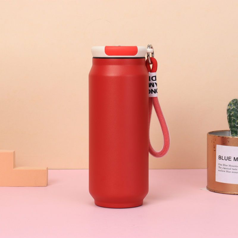 Határokon átnyúló, nagy értékű, kétrétegű vákuumos konzervdobozok, bögrék, 304 rozsdamentes acélból készült, hordozható gumifesték, kólásdobozok nagykereskedelme