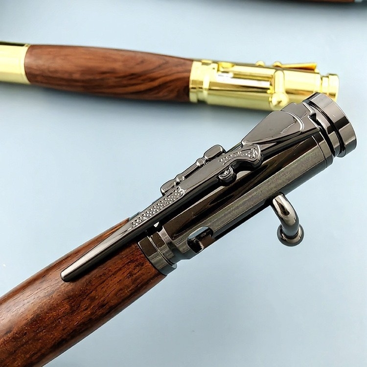 Radošas reklāmas dāvanu pildspalva, metāla misiņa, koka pildspalva, imitācijas lodīšu pildspalva ar skrūvējamu darbību, iegravēts logotips, biznesa dāvanu pildspalva