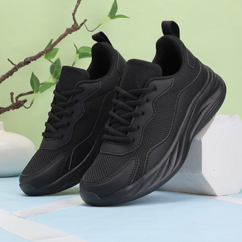 Teljesen fekete cipők női tavaszi új hálós, lélegző, alkalmi futócipők bőr munkacipő 42 nagy méret külkereskedelem