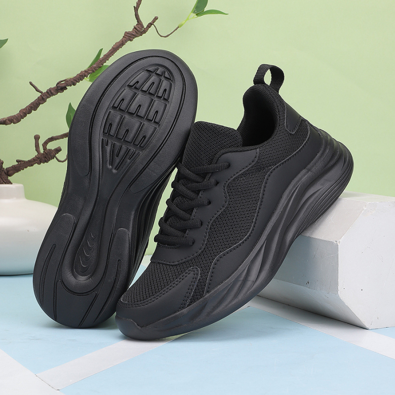 Teljesen fekete cipők női tavaszi új hálós, lélegző, alkalmi futócipők bőr munkacipő 42 nagy méret külkereskedelem