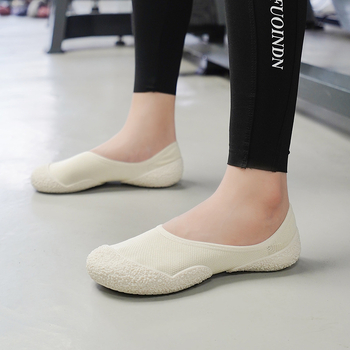 Moteriški sportiniai bateliai namams, neslystantys, minkšto padu, šokinėjimo virvė, jogos, šokių, pilateso, specialūs treniruočių bateliai