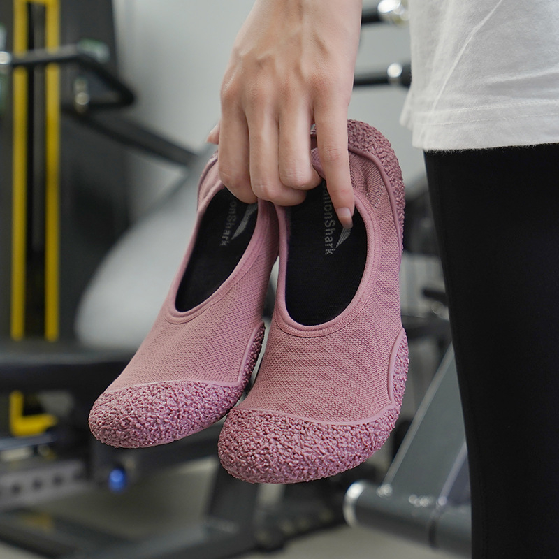 Moteriški sportiniai bateliai namams, neslystantys, minkšto padu, šokinėjimo virvė, jogos, šokių, pilateso, specialūs treniruočių bateliai