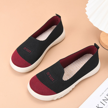 Pavasariniai seni Pekino medžiaginiai batai, sekli burna, vieno sluoksnio batai, moteriški, kvėpuojantys, skraidantys, austi, užmaunami, neslystantys, minkšti, madingi, laisvalaikio batai mamoms