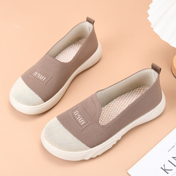 Άνοιξη παλιά υφασμάτινα παπούτσια του Πεκίνου με ρηχό στόμα, μονόστρωτα παπούτσια, γυναικεία αναπνεύσιμα υφάσματα με αντιολισθητικό μαλακό πάτο, μοντέρνα, casual παπούτσια για μαμάδες