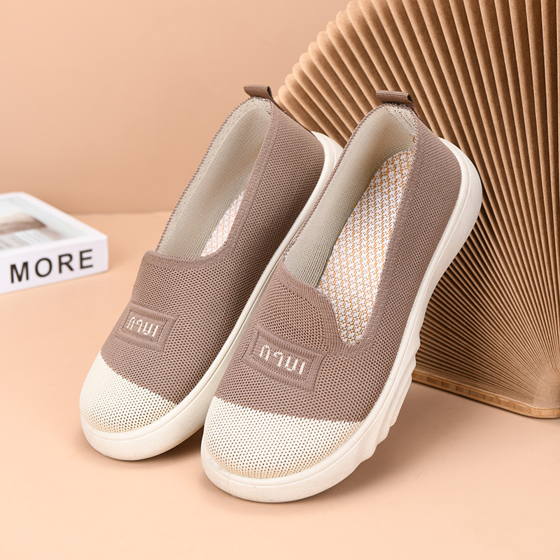 Pavasariniai seni Pekino medžiaginiai batai, sekli burna, vieno sluoksnio batai, moteriški, kvėpuojantys, skraidantys, austi, užmaunami, neslystantys, minkšti, madingi, laisvalaikio batai mamoms