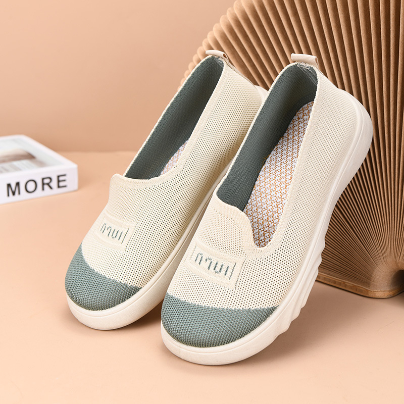 Pavasariniai seni Pekino medžiaginiai batai, sekli burna, vieno sluoksnio batai, moteriški, kvėpuojantys, skraidantys, austi, užmaunami, neslystantys, minkšti, madingi, laisvalaikio batai mamoms