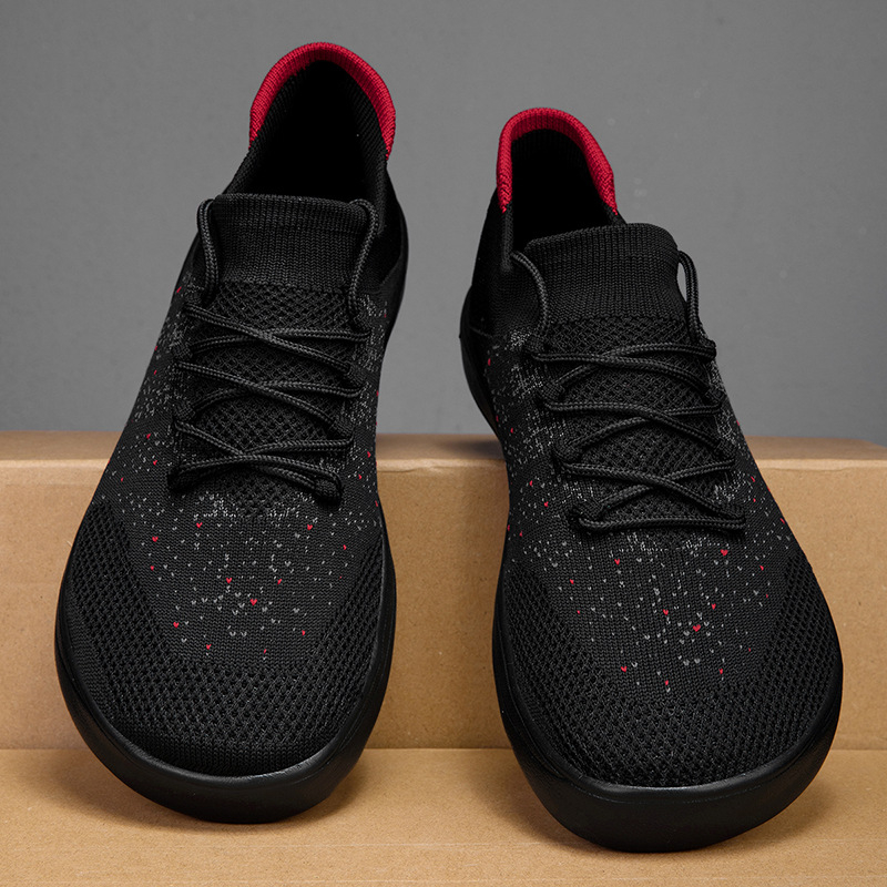 Határokon átnyúló tavaszi és nyári plusz méretű 48-as széles fejű, széles tenyérrel rendelkező férfi túracipők, lezser zoknicipők, új, divatos férfi repülő szövésű sportcipők